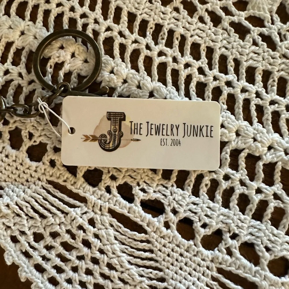 Chic Distressed Green Wallet with Keychain